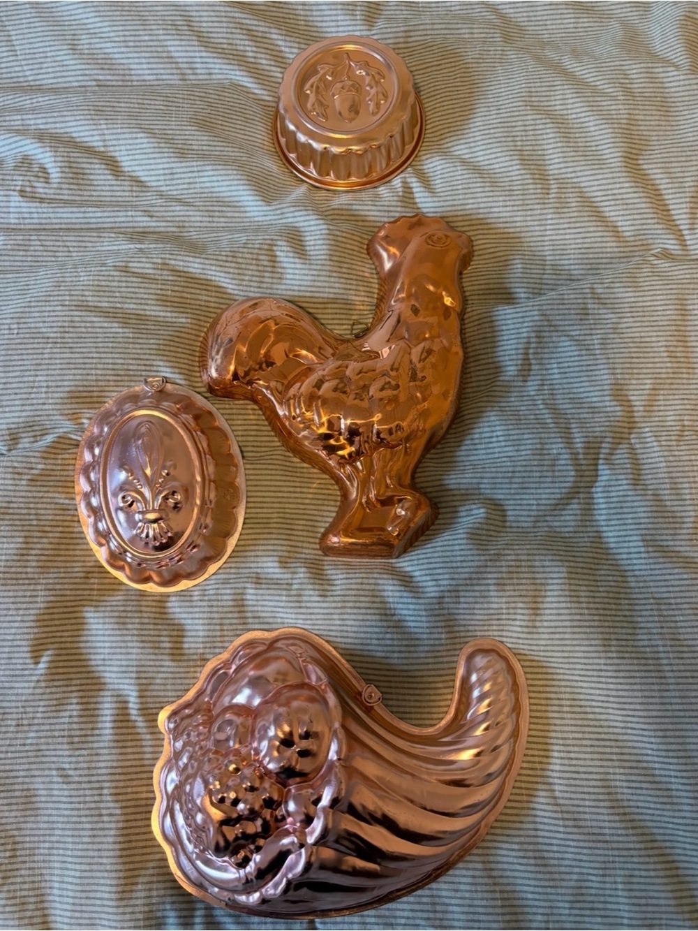 Vintage Copper-Tone Decorative Wall Molds - Rooster & Cornucopia Set of 4